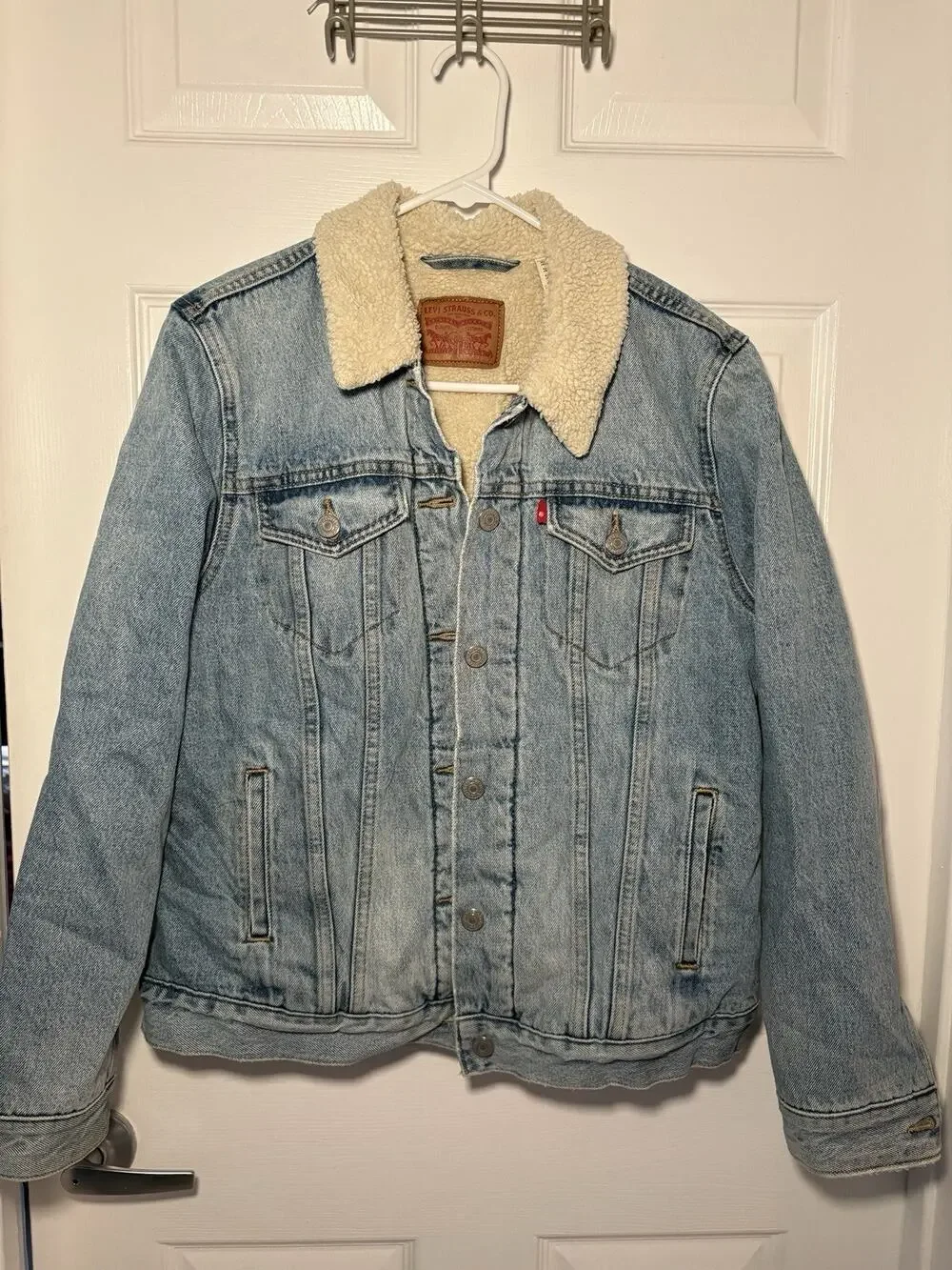 Levi Strauss & Co. Levi's Trucker Women's L Blue Sherpa Lined Button Jacket
